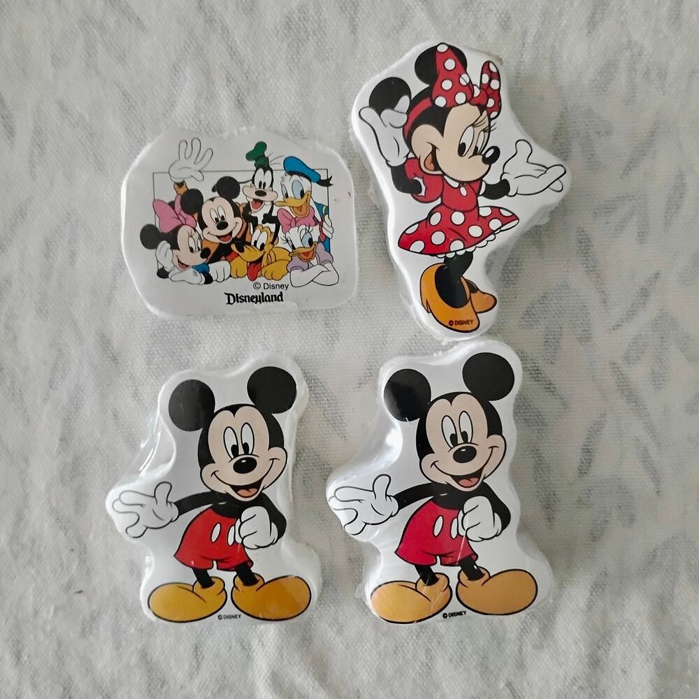 4 Vintage Disney Magic Towels Mickey Minnie Donald Daffy Duck Pluto Disneyland